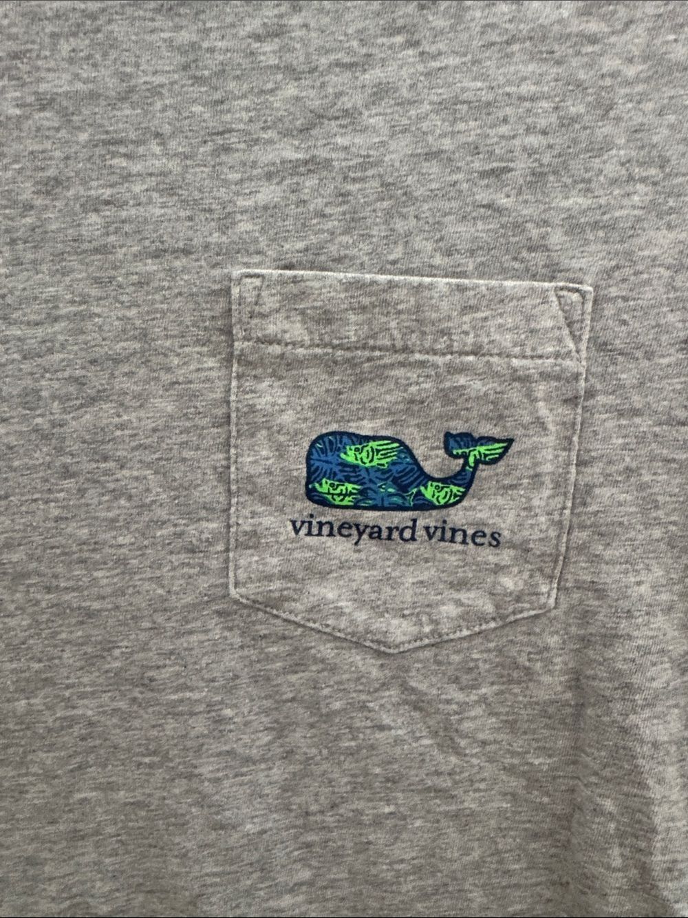 Vineyard vines gray short sleeve tshirt with whale logo, Medium 10/12 - Picture 2 of 7